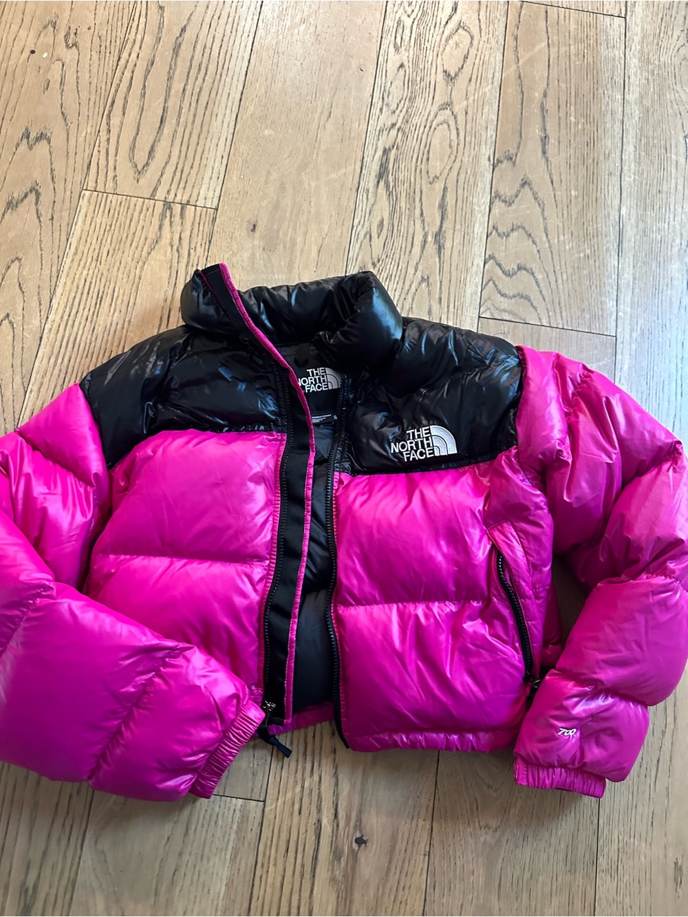 The North Face Womens Nuptse Short Fuchsia Pink Cropped 700 Down Jacket